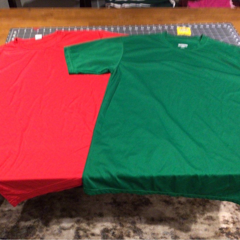 Unisex Crew Neck Short Sleeve Tee - Red and Green